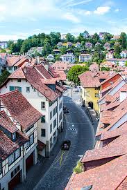 Switzerland's administrative capital is bern, while lausanne serves as its judicial center. Con Vistas A Las Calles De Berna La Capital De Suiza Descarga Gratuita Hd Imagen De Fotografia Lovepik