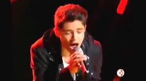 La cantante ha sido vincula esta vez con alex hoyer, es más, aseguran que es su novio. Danna Paola And Alex Hoyer Have A Relationship Light Home
