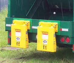 Durable polyethylene construction with stands subzero cold and extreme summer heat. Tl 1134 Dual Actuator Series Cart Lifter Garbage Truck Cart Tippers