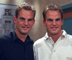 Robin van persie could leave if manchester united don't invest in the summer. Ronald De Boer