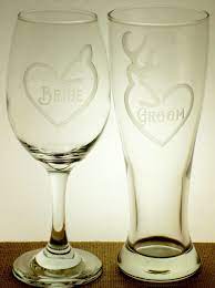 Con flores que realizamos en el video anterior. Camo Buck Doe Heart Bride Groom Country Wedding Anniversary Wine Glasses Set Glassware Patterer Home Garden