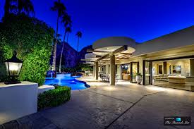 77812 Cottonwood Cove Indian Wells Ca Usa For Sale 2 599 000 Luxury Real Estate Outdoor Barbeque Cottonwood