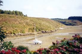 We have talked about keels, but we never mentioned bilge keels!bilge keels are sailboats with two keels that look like little legs on the sides of the boat. Why Aren T Bilge Keels More Popular Boat Design Net