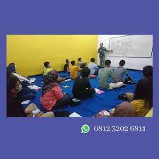 Look through examples of menimba translation in sentences, listen to pronunciation and learn sri edi menghabiskan hidupnya untuk menimba ilmu serta untuk memperjuangkan pembangunan koperasi di indonesia. Kampung Inggris Banyuwangi Kampung Inggris Pare 0812 3202 6811 Connection