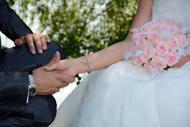 Nombreuses idées cadeaux mariage originales et tendances à découvrir absolument ! Cadeau Mariage Original Et Personnalise Le Petit Pousse