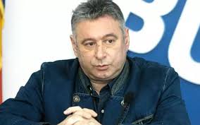 Scandal in direct la tv intre serghei mizil, madalin voicu, cornel dinu,gino, maurer, basescu. Bkwenxwfwhu1jm