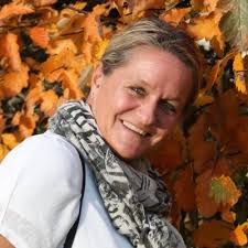 Kunskapsdusch i allrisk byggnad! Imorse fick jag och Daniel Henriksson  glädjen att gästa Försäkringscenter för att föreläsa om Villahemsvillkoret  Allrisk Byggnad. Wow vilket gäng och engagemang vi…