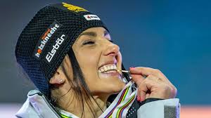 Stephanie Venier: Ski-Weltmeisterin verkündet Baby-News und Hochzeitspläne! - Imagen principal del artículo