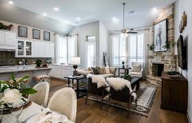 Highland Homes Plan 554 Ft Worth Tx Wellington Community Livingroom Home New Homes Home Builders