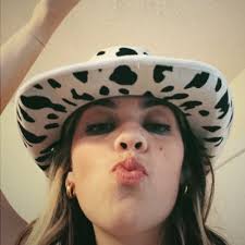 madison russ (@magicskewl_russ)