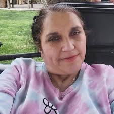 Bueno , ahora sabemos xq la cesantía está disparada , crecimiento nulo etc  . Tenemos a un Mario Marcel que se lo pasaba metido en la oficina de la  Toha y no