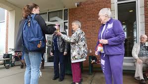 Seniors commit random acts of kindness