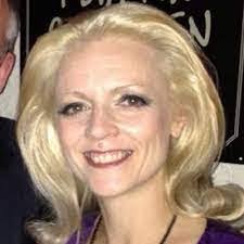 Hilary Benton's Instagram, Twitter & Facebook