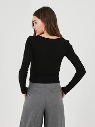 Find your style with glassons' collection of women's long sleeve tops and long sleeve shirts. Black Square Neck Straight Long Sleeve Women S T Shirt Lc Waikiki