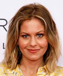 Candace helaine cameron bure was the youngest of four children, born in panorama city, los angeles, california to robert and barbara cameron. Candace Cameron Bure Hairstyles Hair Cuts And Colors