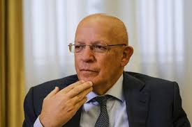 Augusto Santos Silva fora do Parlamento. "É uma derrota política e pessoal"