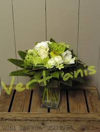 Pin On Une Jolie Table Vert Anis
