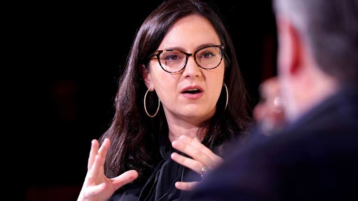 “You Could Cut the Tension With a Knife”: Bari Weiss Gets to Work at CBS |  Vanity Fair