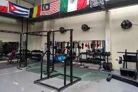 Tiene búnker priista hasta cancha y ring