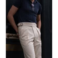 Ce pantalon en toile a une coupe droite qui convient à toutes les morphologies. Gs Gurkha Lin Coton Les Pantalons Scavini