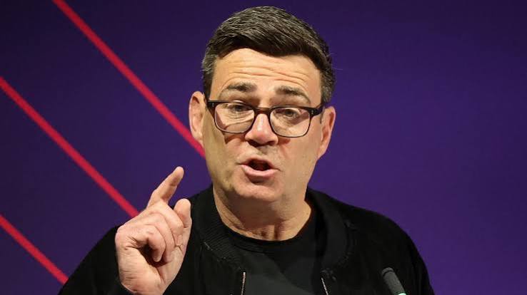 Newspaper headlines: 'Burnham faces perilous race' and 'WHO declares Ebola emergency' - BBC News
