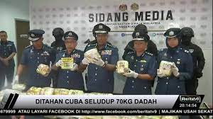 Jika anda melihat rencana yang menggunakan templat { { tunas }} ini, gantikanlah ia dengan templat. Berita Tv9 Ditahan Cuba Seludup 70kg Dadah Di Bukit Kayu Hitam Kedah Seorang Lelaki Dita Facebook