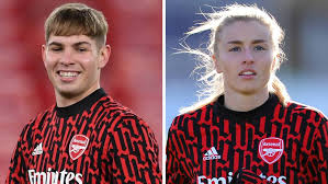 View the player profile of arsenal midfielder emile smith rowe, including statistics and photos, on the official website of the premier league. Emile And Leah Join Christmas Day Community Call Arsenal In The Community News Arsenal Com