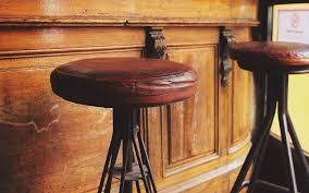 And finđing the right bar stools is not easy work because there are many factors that you need to consider carefully. How To Choose The Best Bar Stools Global Magzine
