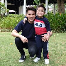 Semoga saja ada yang sesuai dengan apa yang sedang anda cari. 10 Nama Bayi Laki Laki Kristen Agar Teladani Sosok Kristus