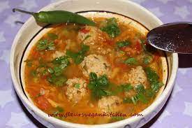 Ciorba de perisoare este o combinatie satioasa intre carne si legume. Ciorba De Perisoare Fleursvegankitchen