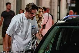 And jack grealish stepped out for dinner with his girlfriend sasha attwood at new manager pep guardiola 's restaurant tast after the transfer from aston villa was announced. Jack Grealish Und Sasha Attwood Geniessen Einen Romantischen Abend Zusammen Wahrend Eines Ausflugs Nach Dubrovnik Aktuelle Boulevard Nachrichten Und Fotogalerien Zu Stars Sternchen