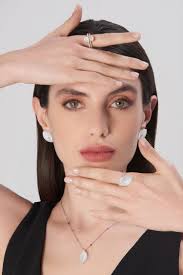 Collier Aléluiá en or blanc 18 carats et diamants