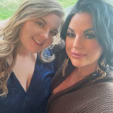 Is there anyone in this group who teaches dance or Zumba classes?