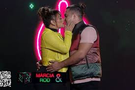Go to marriage counseling or turn in their super suits. Marcia E Rod Do Power Couple Cidade Idade E Profissao Hora Brasil