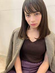 離れ目の女性に似合う髪型特集 顔の特徴をカバーする前髪やヘアスタイルをご提案 trill トリル 離れ目 ヘアスタイル 髪型 ストレート