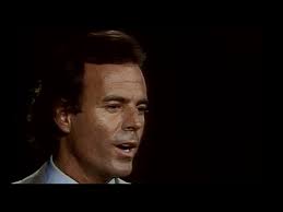 On va donc vous mettre. Julio Iglesias Le Monde Est Fou Le Monde Est Beau 1979 Hq Audio Youtube