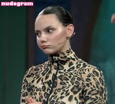 Dafne Keen  dafnekeen  lauradafne93 Гола изтичане OnlyFans снимка 195 -  Nudogram v2.1