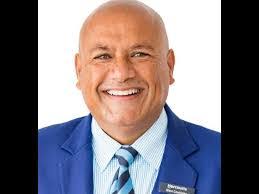 Ella Katz's Instagram, Twitter & Facebook