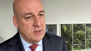 +49 69 45 09 09 333. Banken Cembra Ceo Robert Oudmayer Tritt Nachstes Jahr Ab Cash