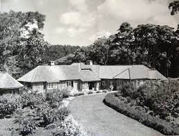 Sagana lodge was a royal residence in kiganjo, in the foothills of mount kenya, kenyaing room and three bedrooms was added later. H I S T O R Yk E A Twitter It Was While Vacationing At Treetops And Sagana State Lodge In 1952 That Princess Elizabeth Learnt That She Had Become Queen Following