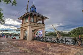 Kesatuan guru sarawak (stu) berharap kementerian pendidikan malaysia (kpm) dapat meneliti pengajaran dan pembelajaran di rumah. Wisata Kuching Sarawak Di Akhir September Jalan Jalan Terus