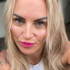 tonya hamm's favorite items