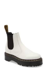 Made with original docs smooth leather, this 2976 rocks a chunky platform sole with commando tread for superior traction. Dr Martens 2976 Quad Platform Chelsea Boot In White Modesens