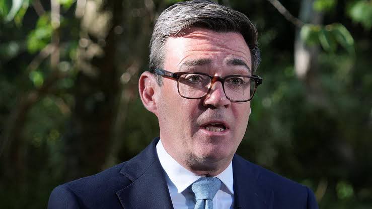 Andy Burnham will 'push ahead with plans to move asylum seekers to middle-class  areas despite higher cost to taxpayers' : r/ukpolitics