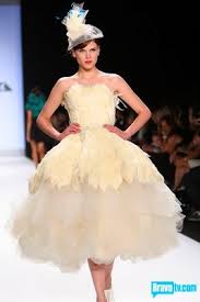Kenley Collins Wedding Dress Google Images Wedding Dresses Dresses Wedding Dress With Feathers
