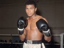 Muhammad ali era um boxeador profissional americano, ativista efilantropo. Muhammad Ali Deportes Wiki Fandom