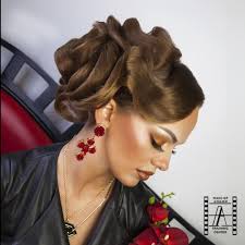 Full Basic Hairstyling Course Professional Hairstyling Course In 2020 Hair Styles Course Hair Artistic Hair
