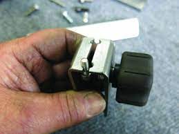 The bolt design incorporates a 70° throw for smooth and fast operation, plus generous scope clearance. Shop Operations A Better Way To Shorten Screws Cutting Tool Engineering