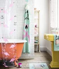 Pin Di Earmark Social Bridgette S B Su Enchanting Places Spaces Bagno Piastrellato Bagno Bagni Colorati