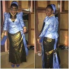 Articles similaires à mode africaine vêtements haut de gamme getzner magnum or africaine robe africaine africaine robe/bazin boubou, grande taille robe/plus size clothing. Top Bazin Chic Modele Sur Commande 180 Bazin Riche Facebook
